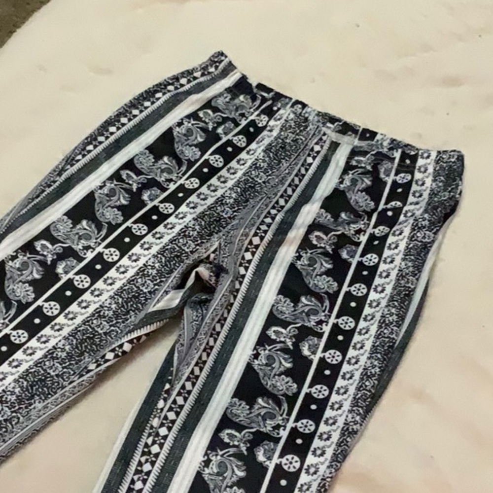 Forbidden flare leggings